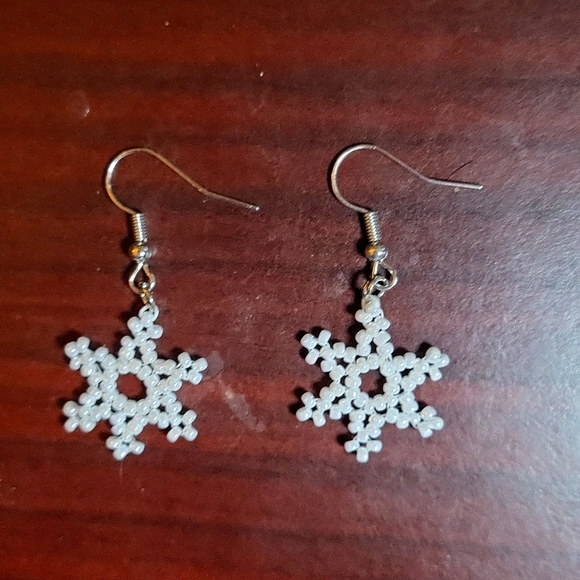 Beaded Snowflake Earrings - Picture 2 of 4